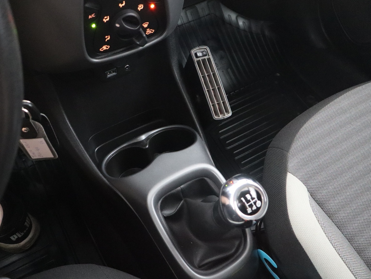 TOYOTA AYGO 2018