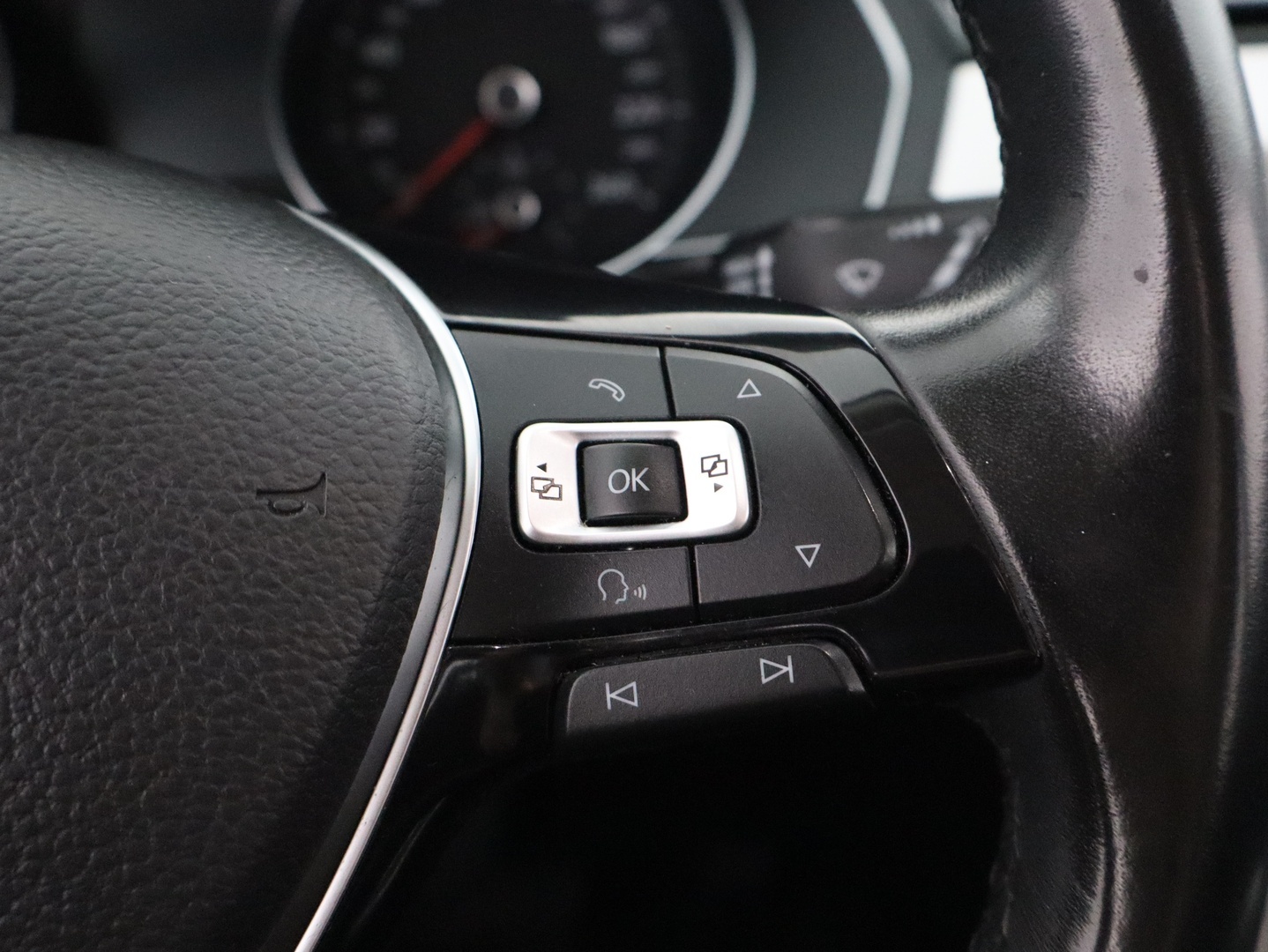 VOLKSWAGEN Passat 2014