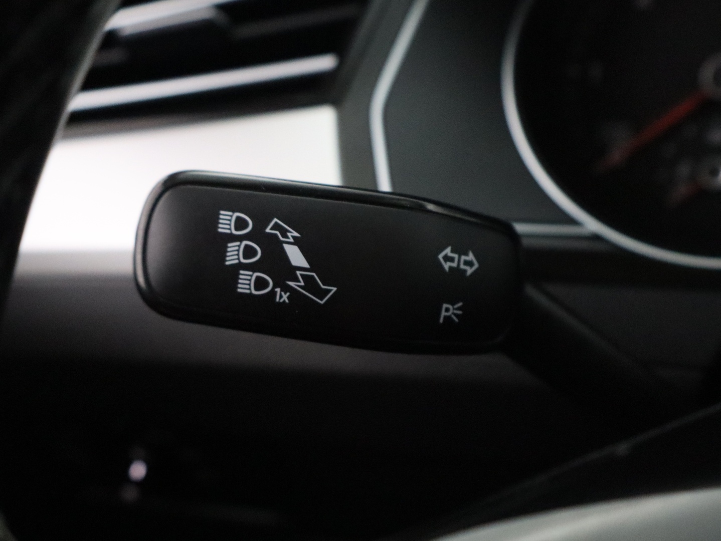 VOLKSWAGEN Passat 2014