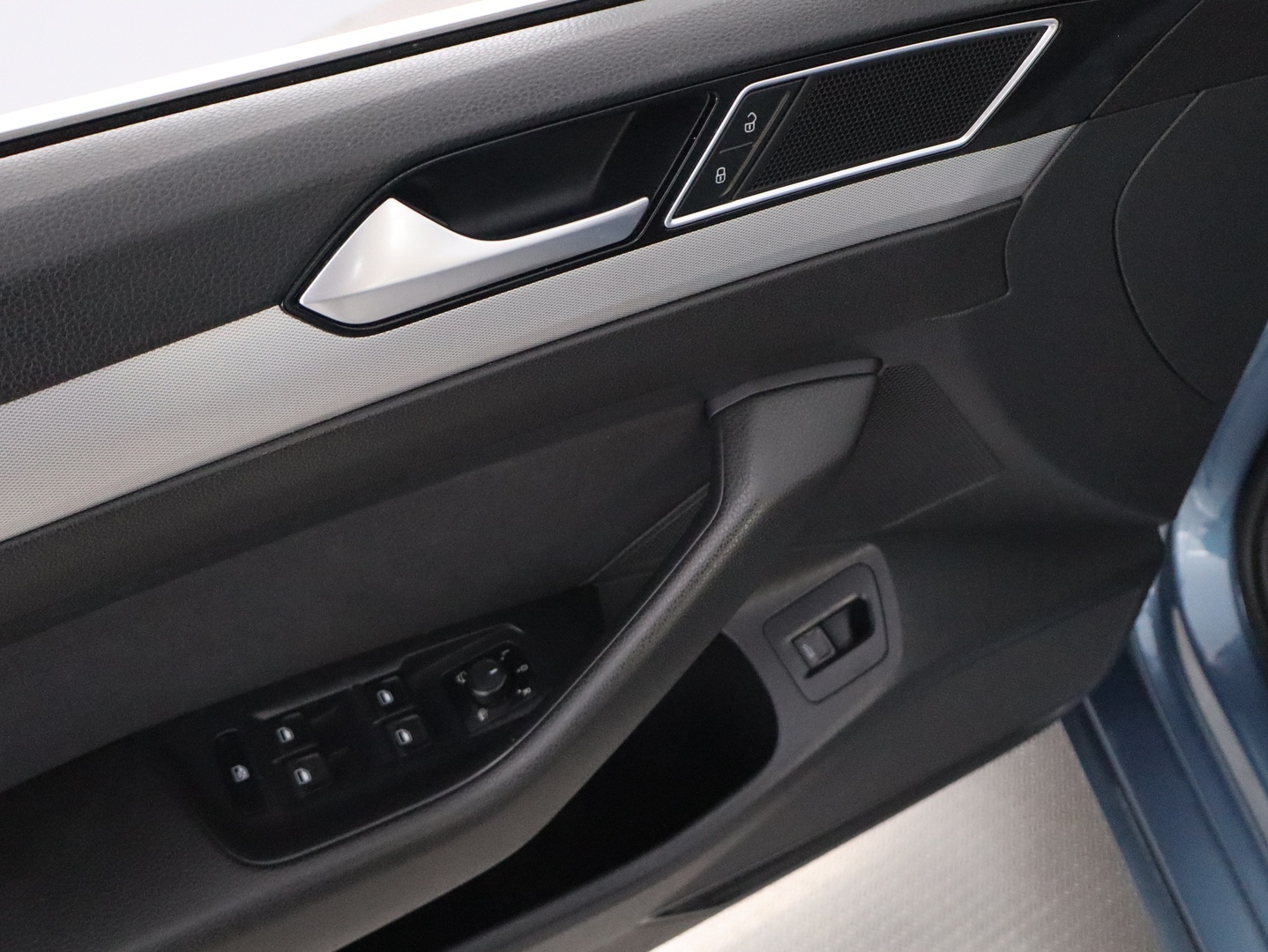 VOLKSWAGEN Passat 2014