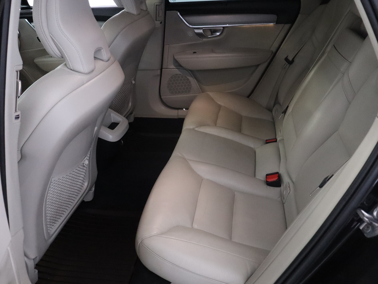 VOLVO V90 2019