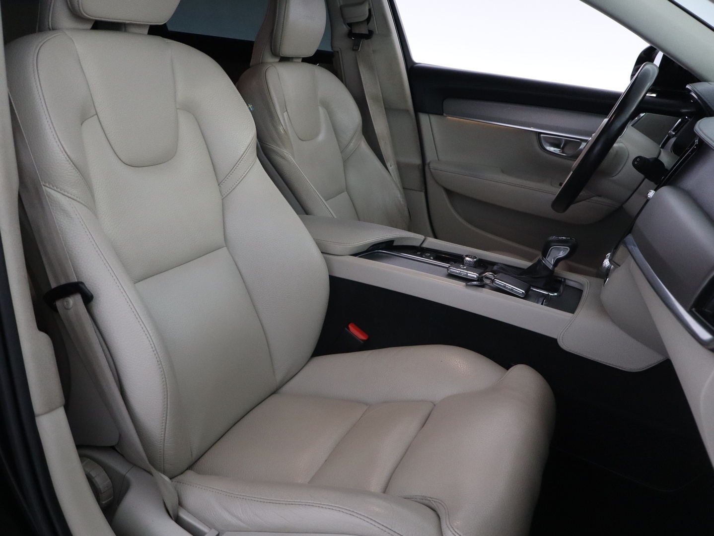 VOLVO V90 2019