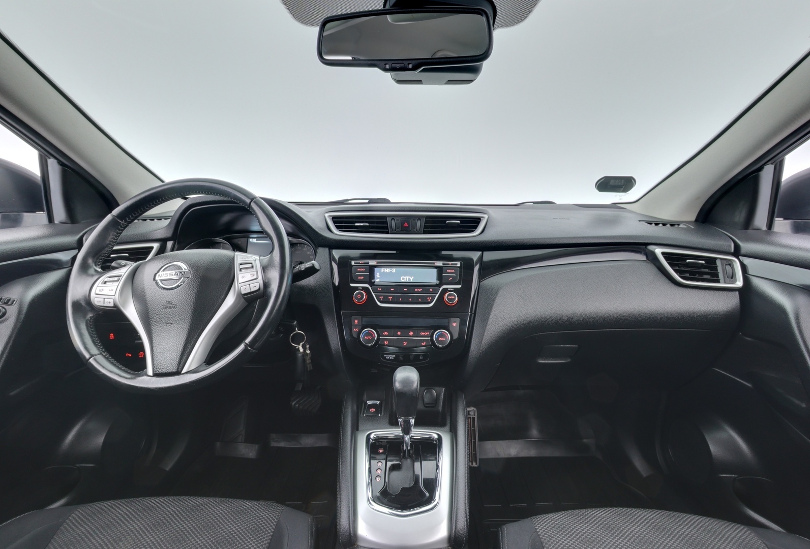 NISSAN Qashqai 2015