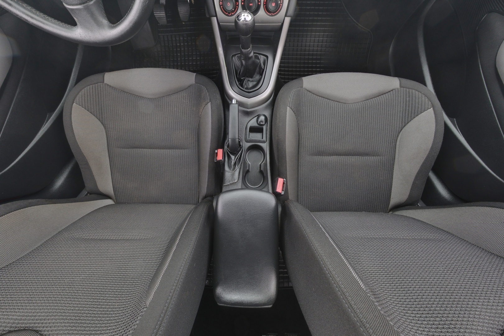 PEUGEOT 308 2008