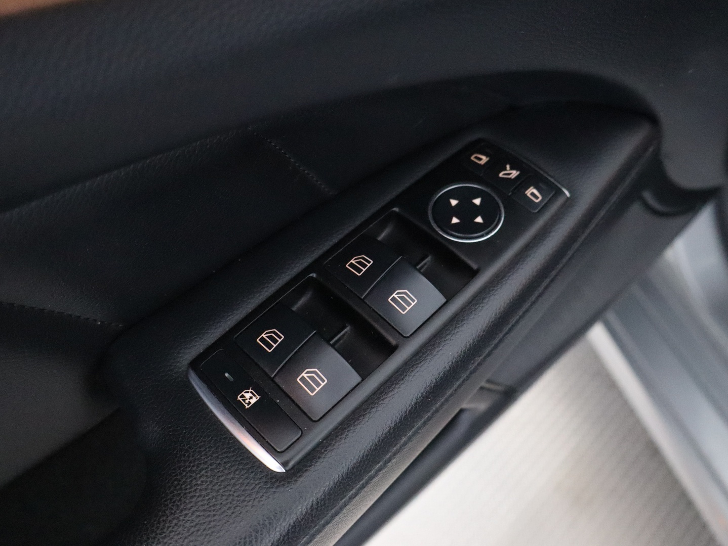 MERCEDES-BENZ CLS 2011