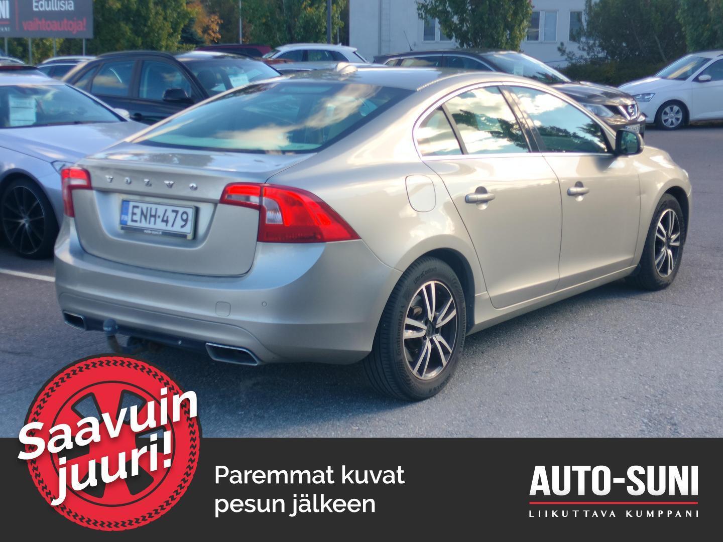 VOLVO S60 2015