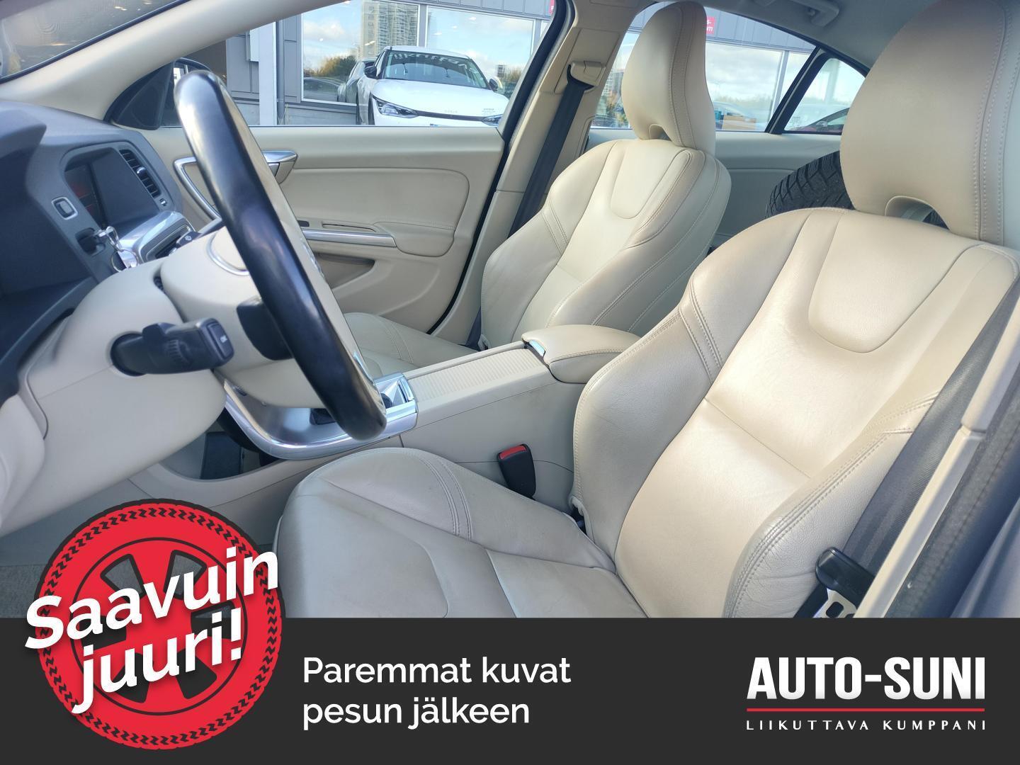 VOLVO S60 2015