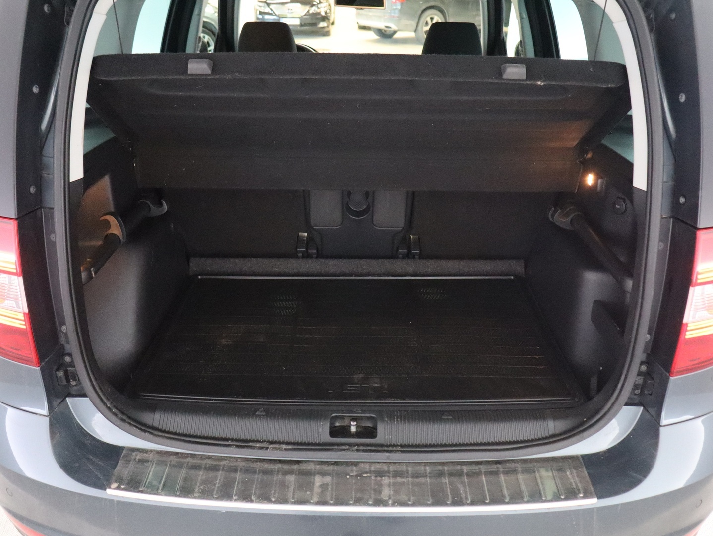 SKODA Yeti 2015