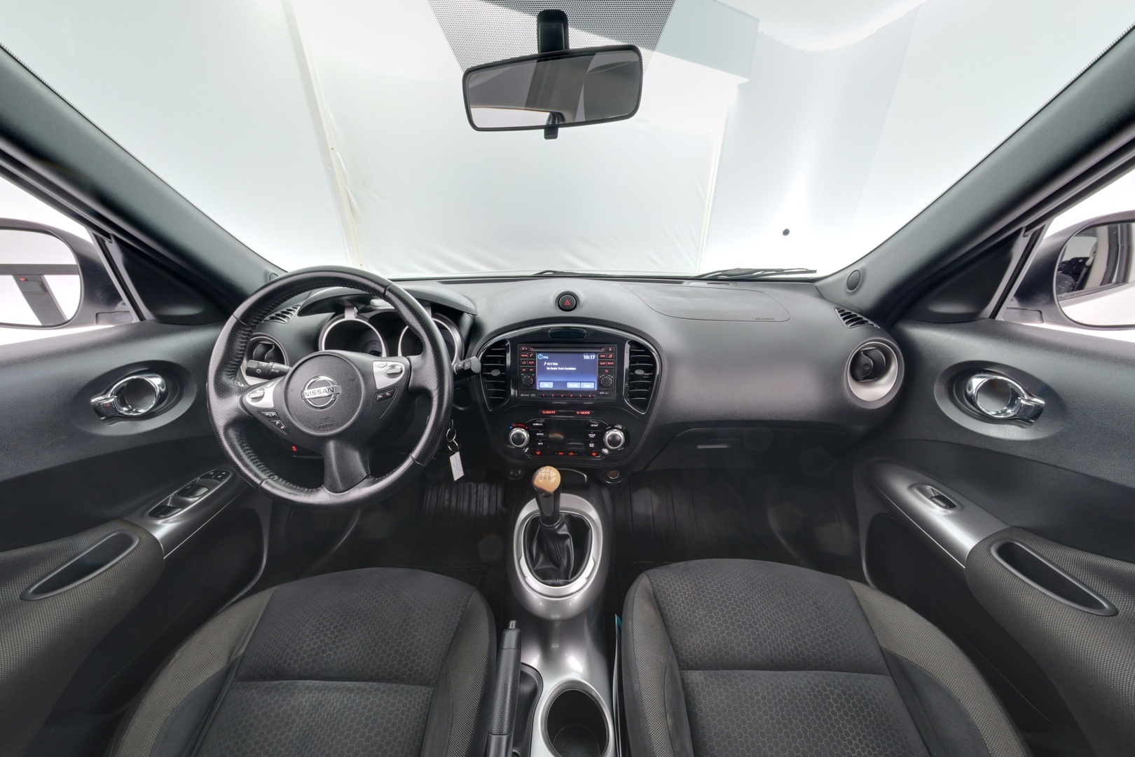 NISSAN Juke 2011
