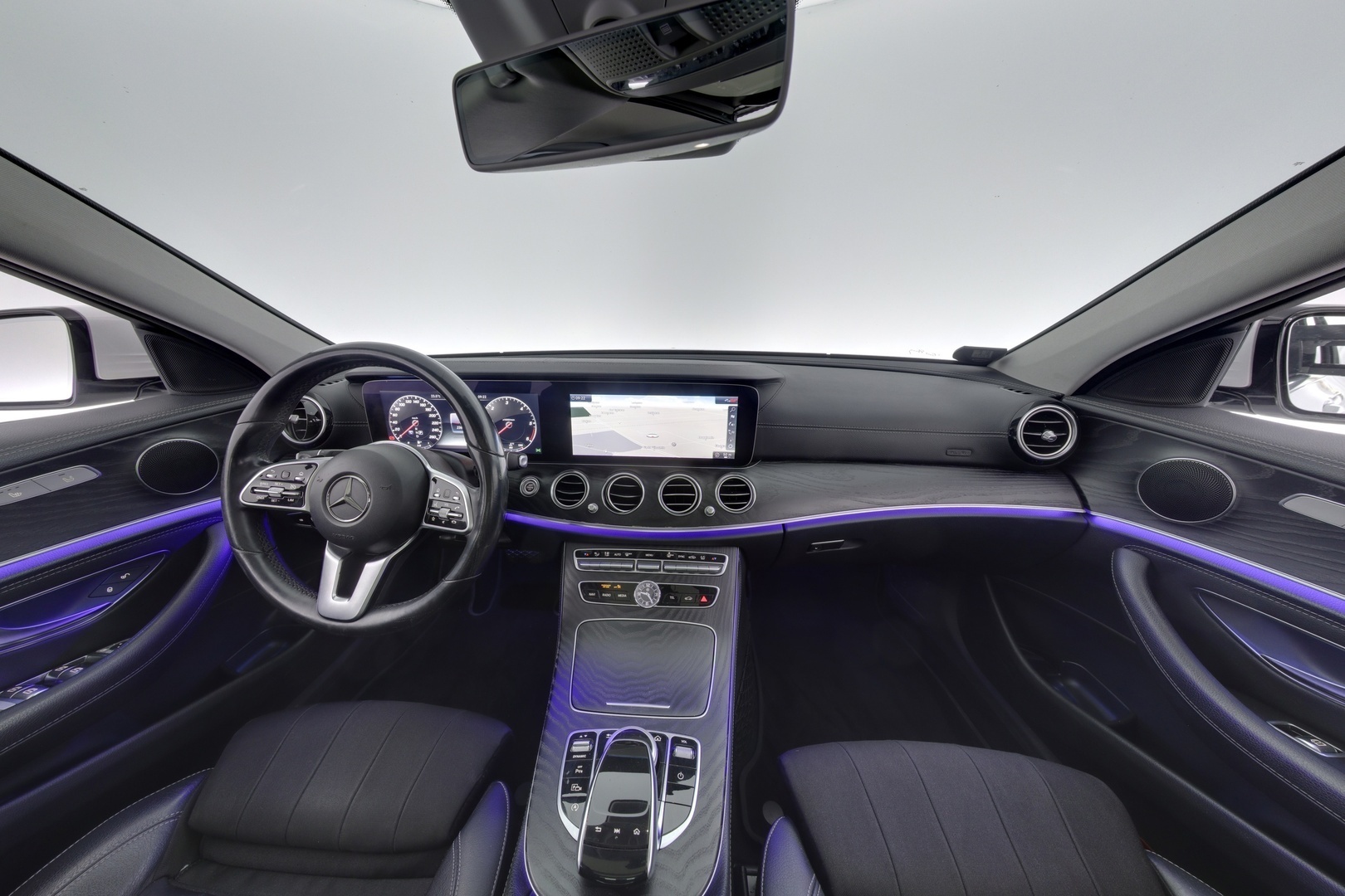 MERCEDES-BENZ E 2019