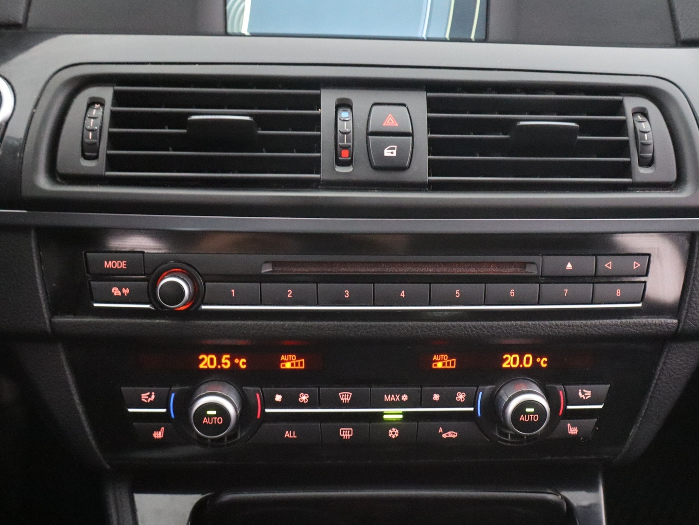 BMW 520 2011