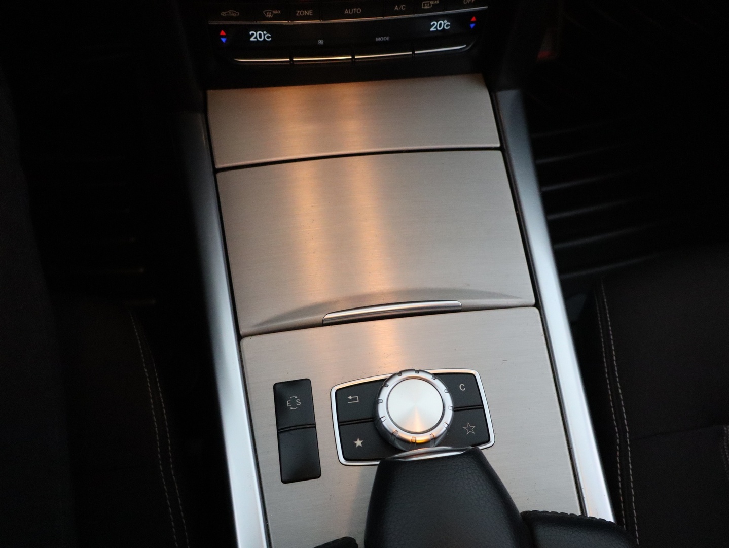 MERCEDES-BENZ E 2013