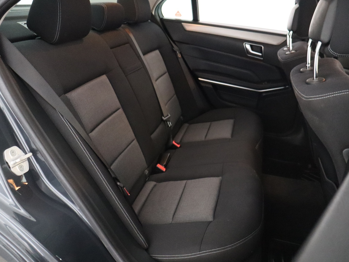 MERCEDES-BENZ E 2013