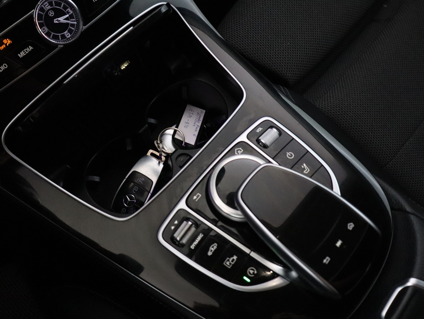 MERCEDES-BENZ E 2017