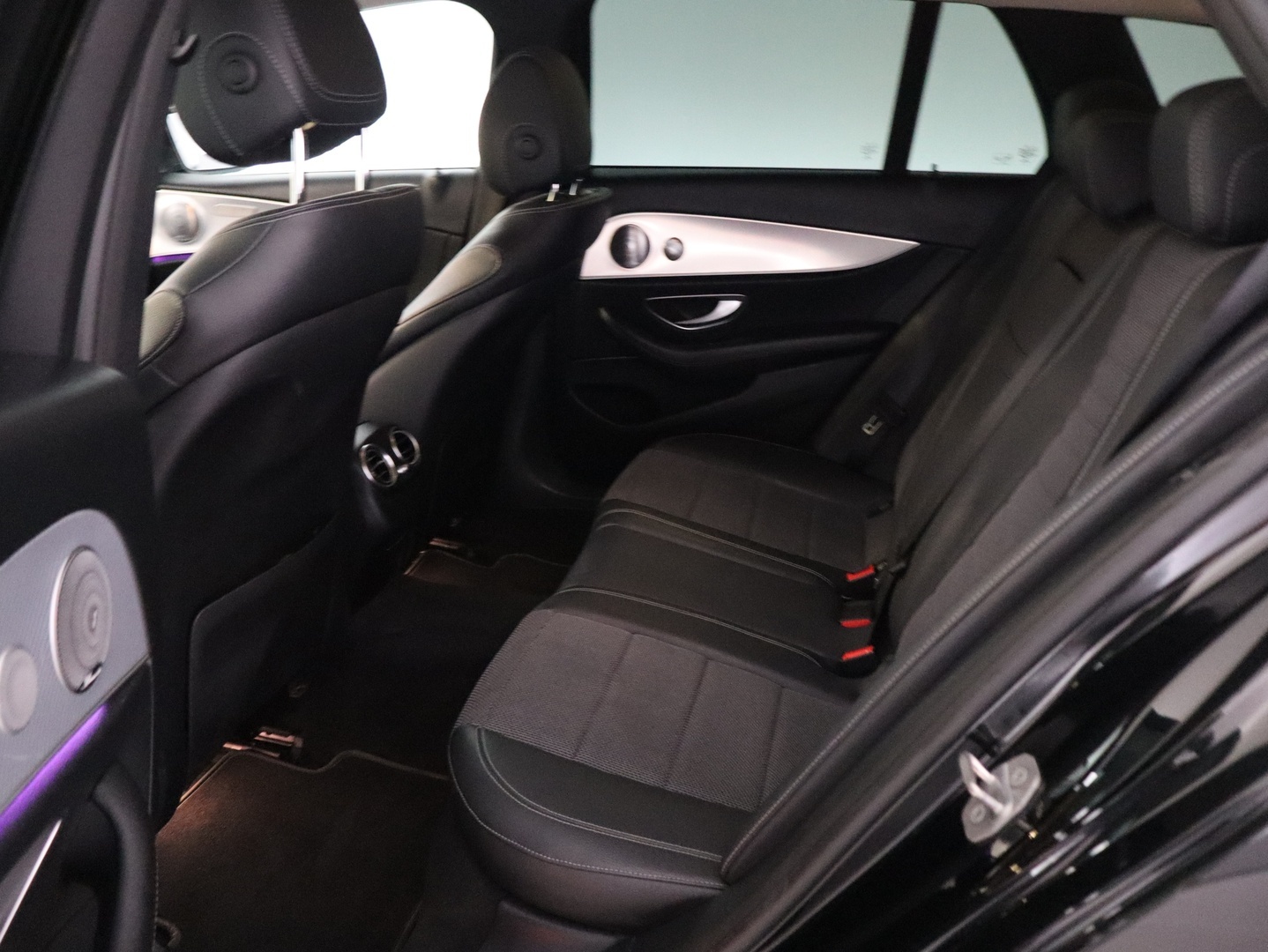 MERCEDES-BENZ E 2017