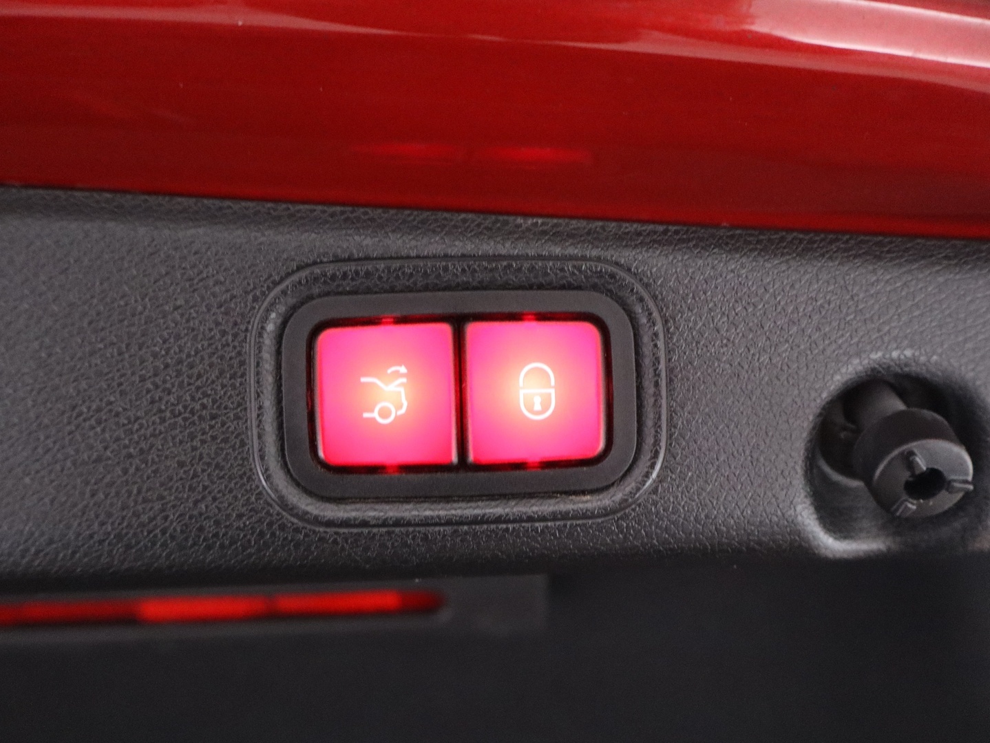 MERCEDES-BENZ E 2017