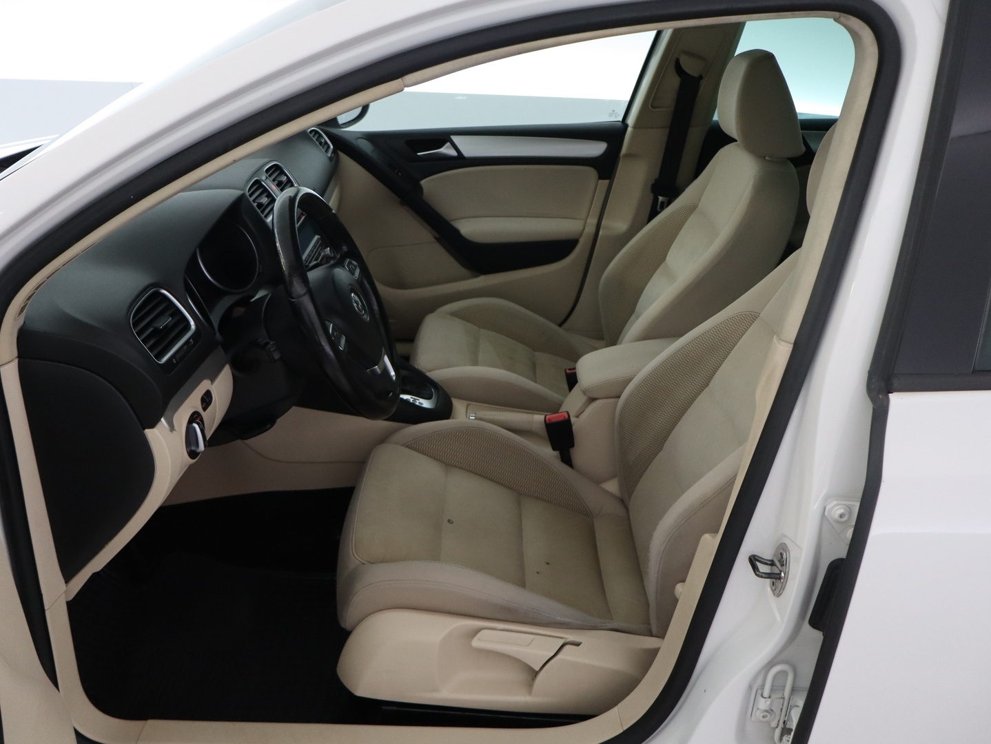 VOLKSWAGEN Golf 2009