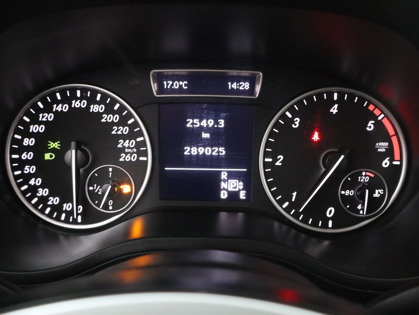 MERCEDES-BENZ B 2013