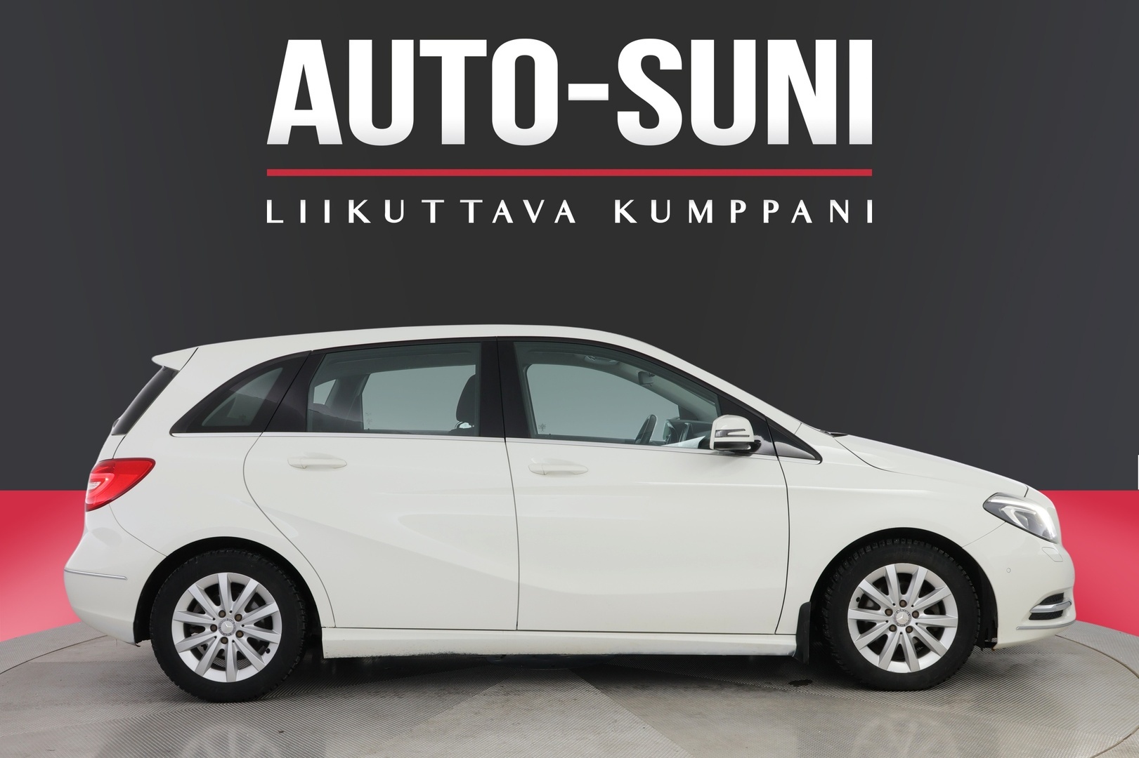 MERCEDES-BENZ B 2013