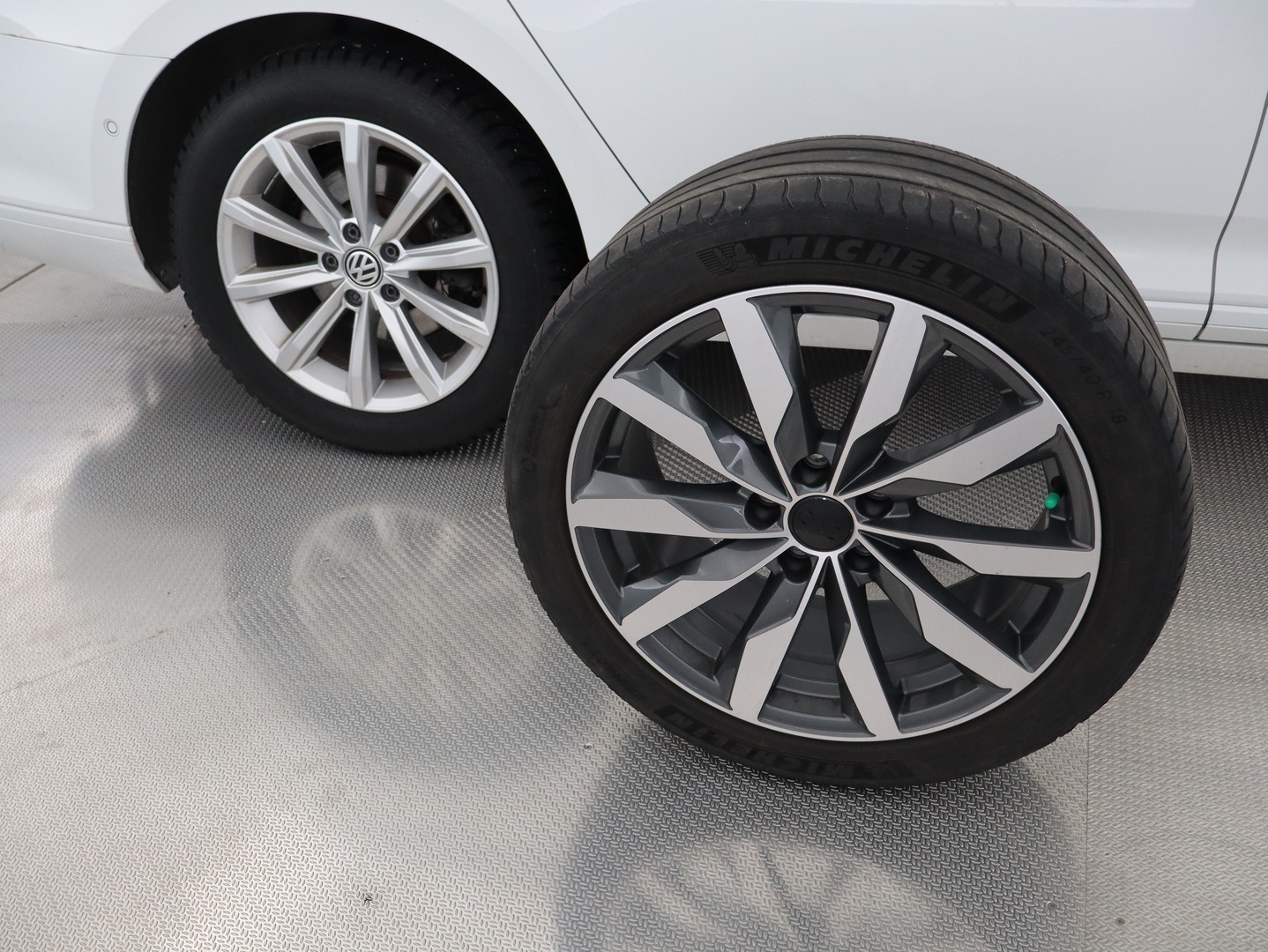 VOLKSWAGEN Passat 2018