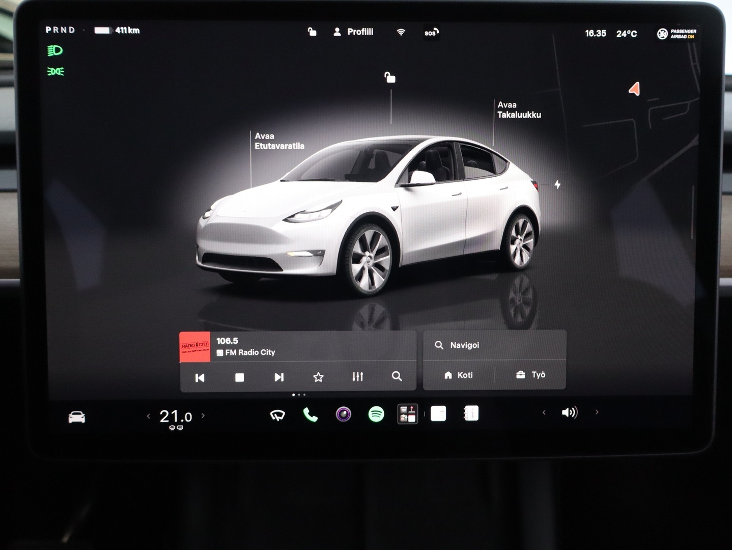 TESLA Model Y 2023