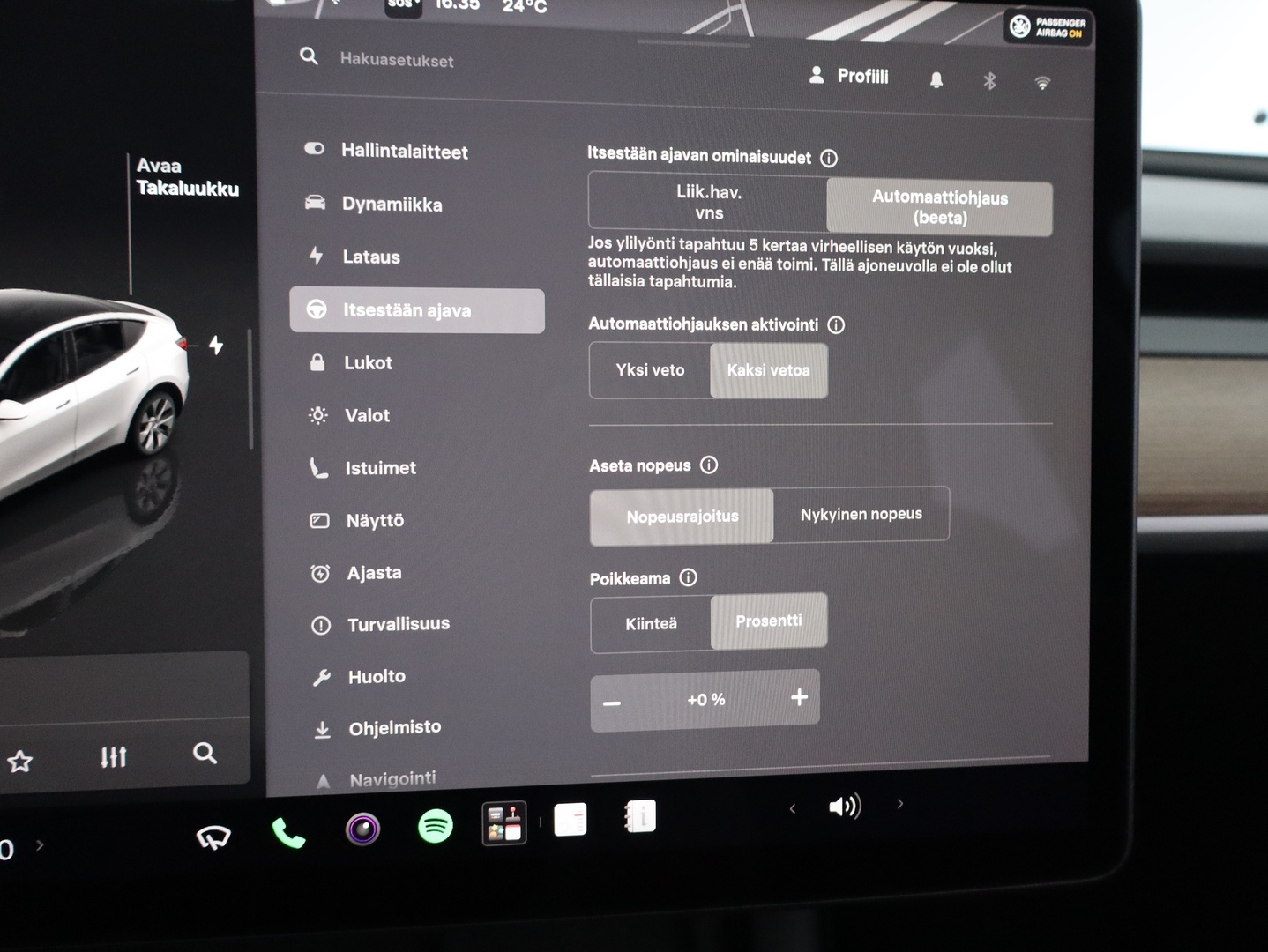 TESLA Model Y 2023