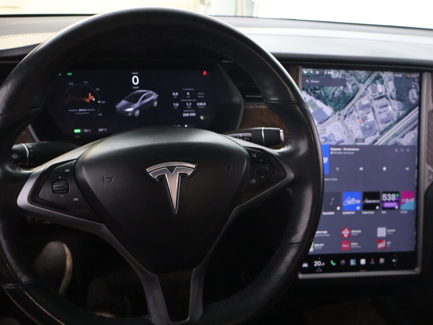 TESLA Model X 2018