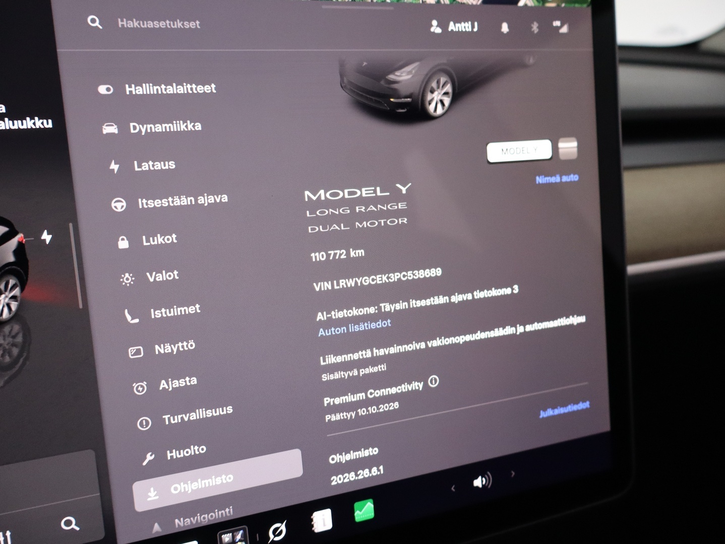TESLA Model Y 2023