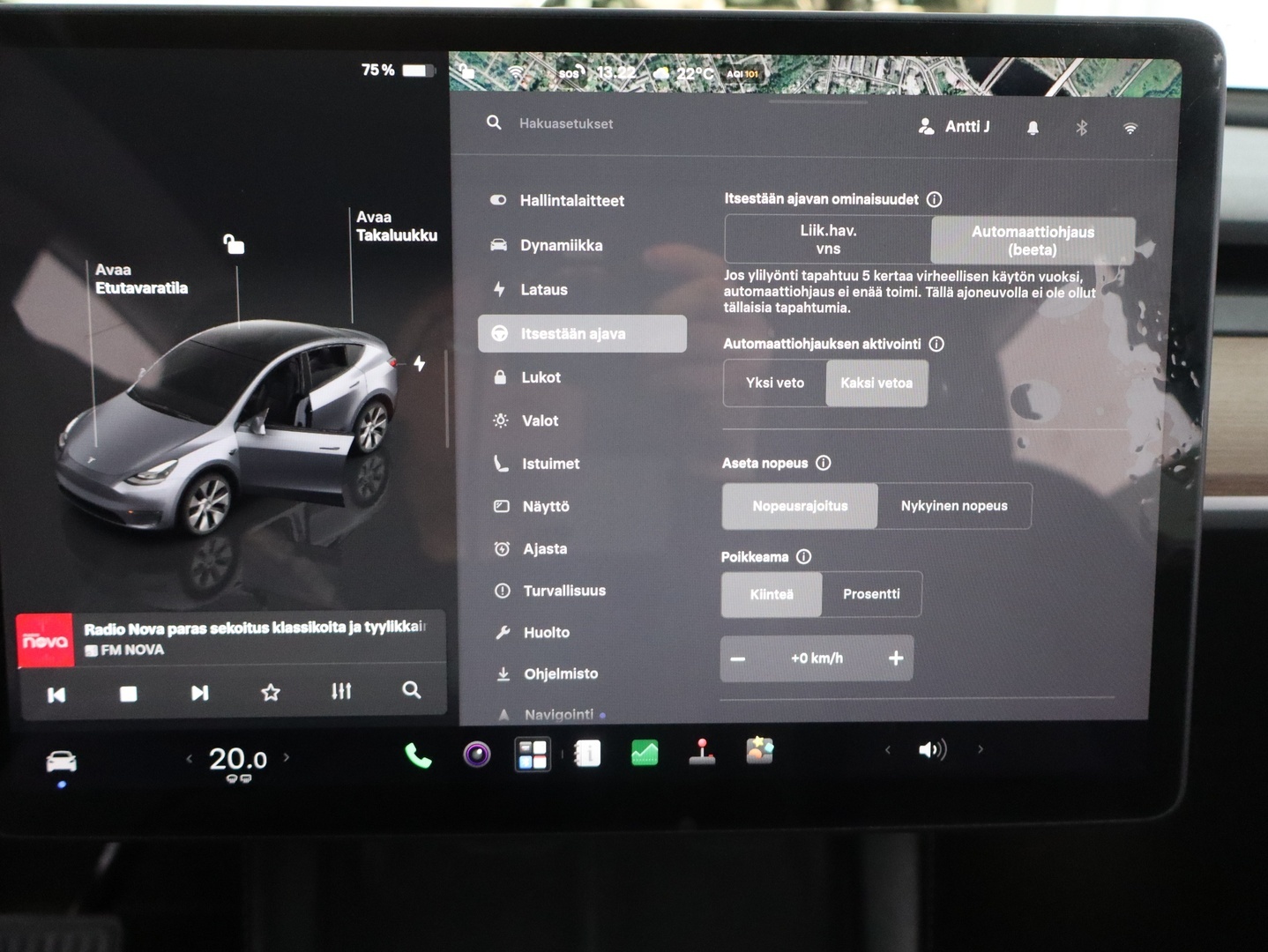 TESLA Model Y 2024