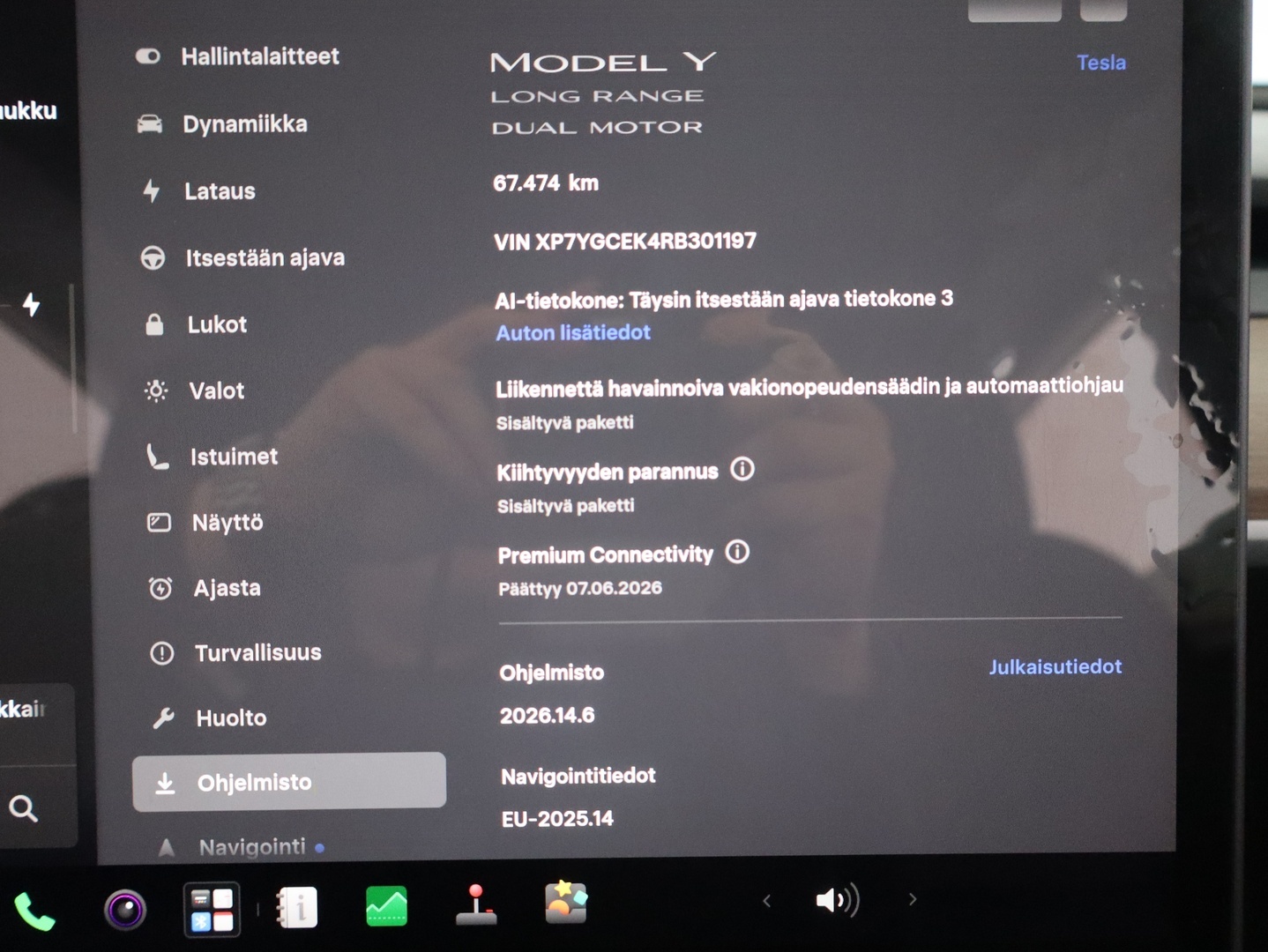 TESLA Model Y 2024