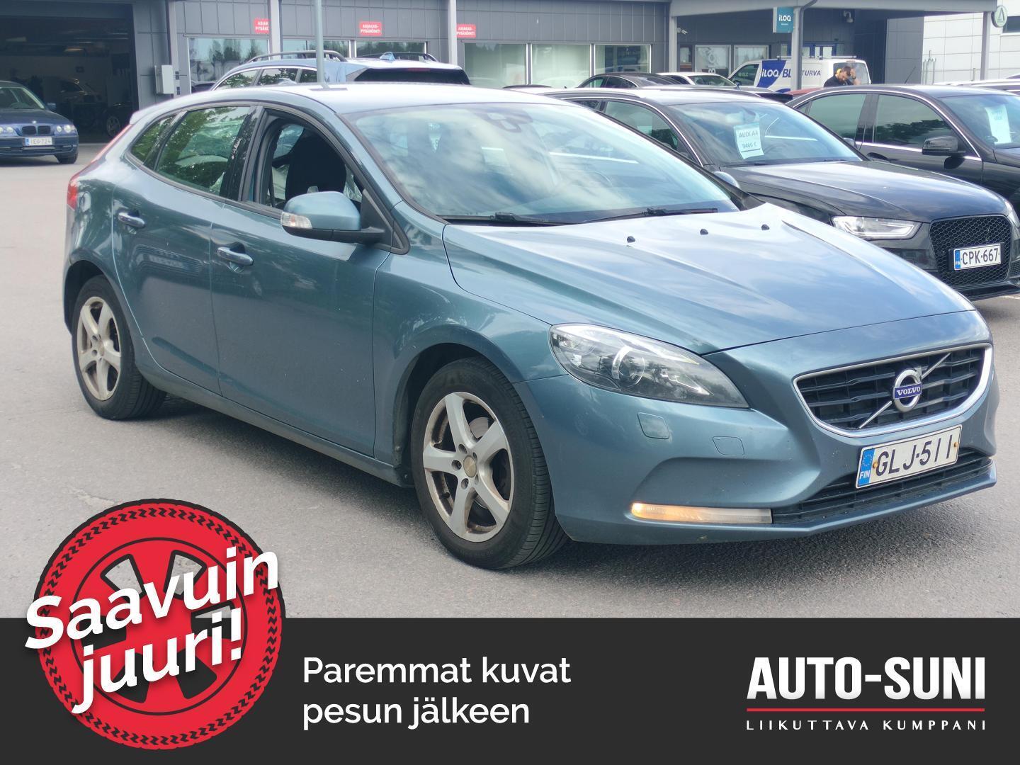 VOLVO V40 2014