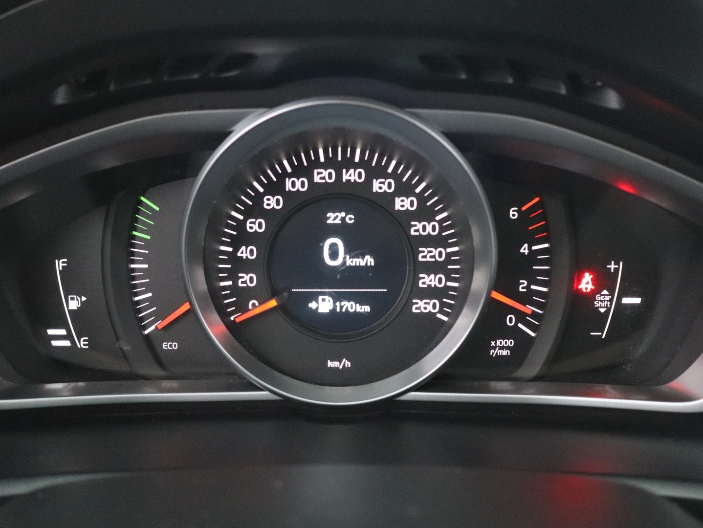 VOLVO V40 2014