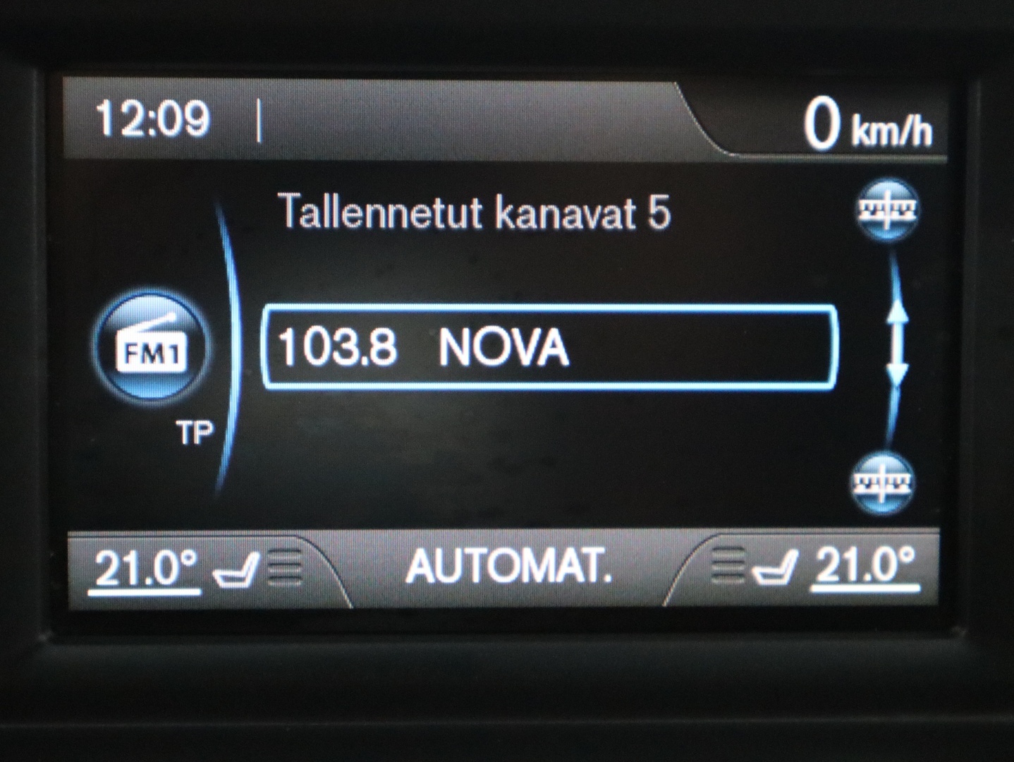 VOLVO V40 2014