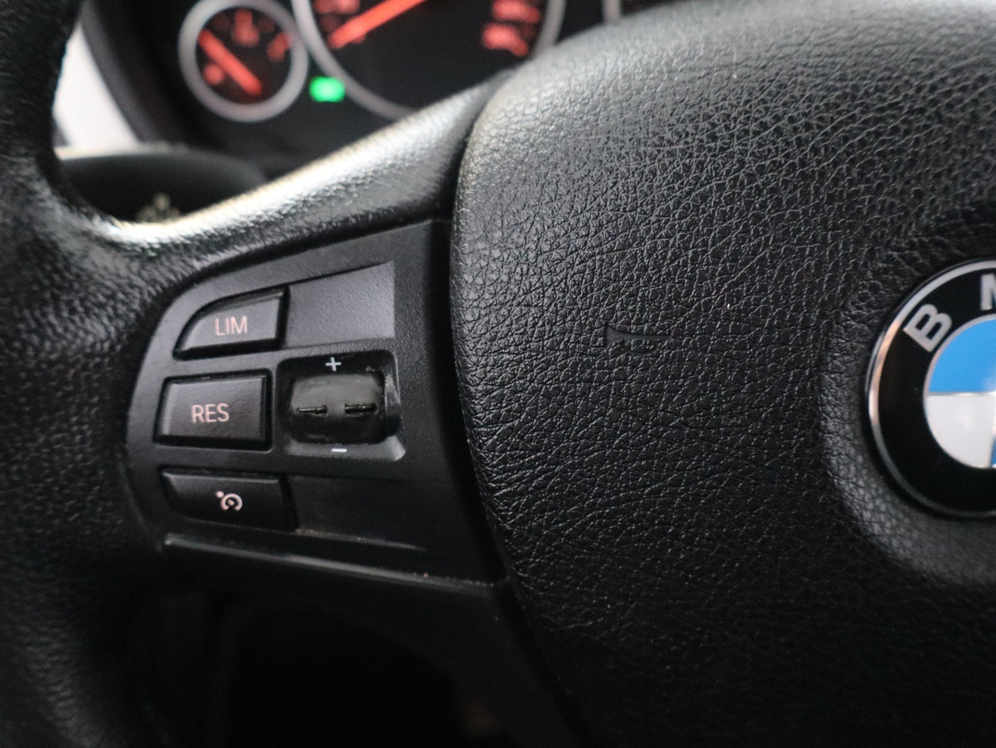 BMW 320 2016