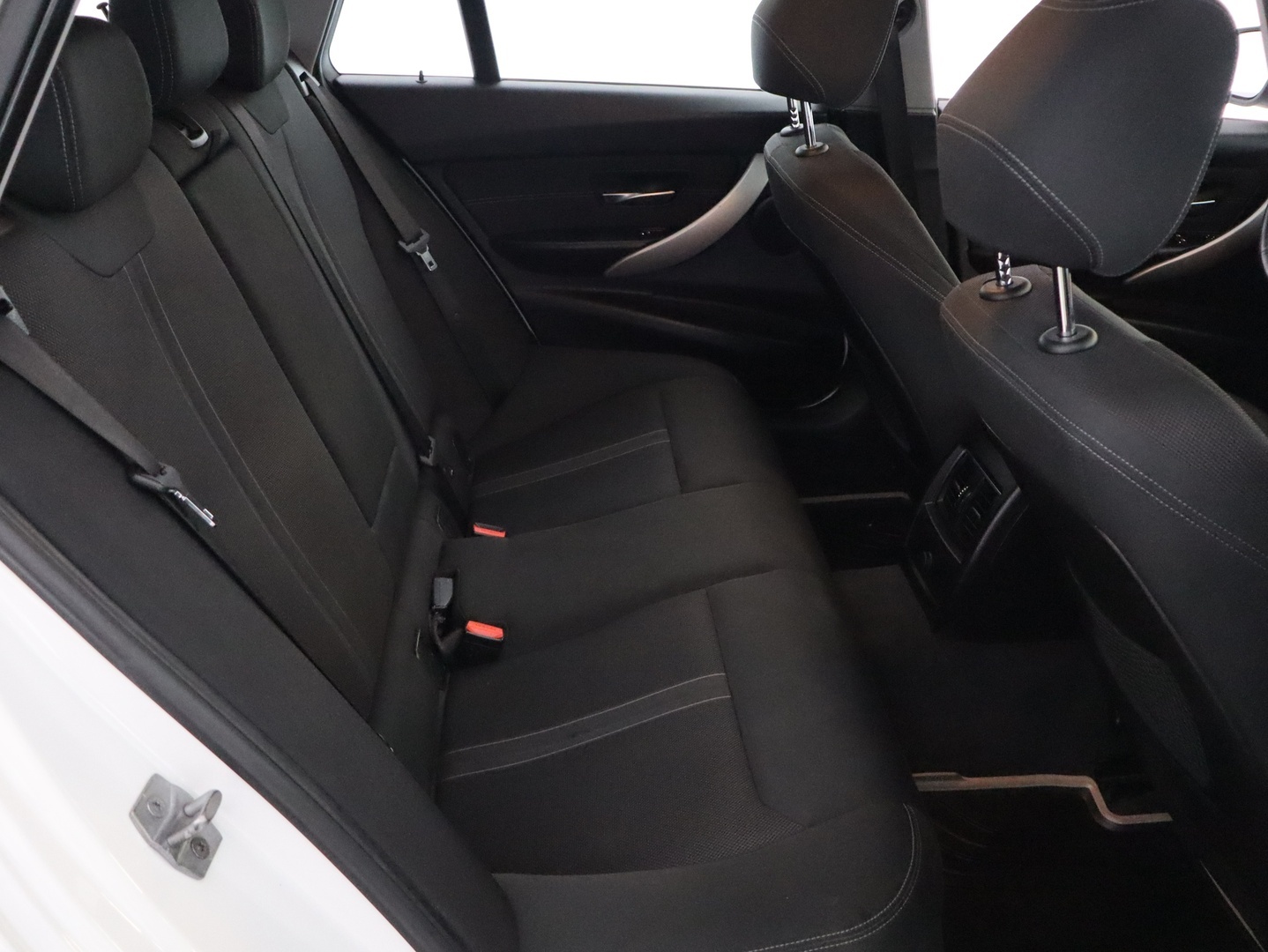 BMW 320 2016