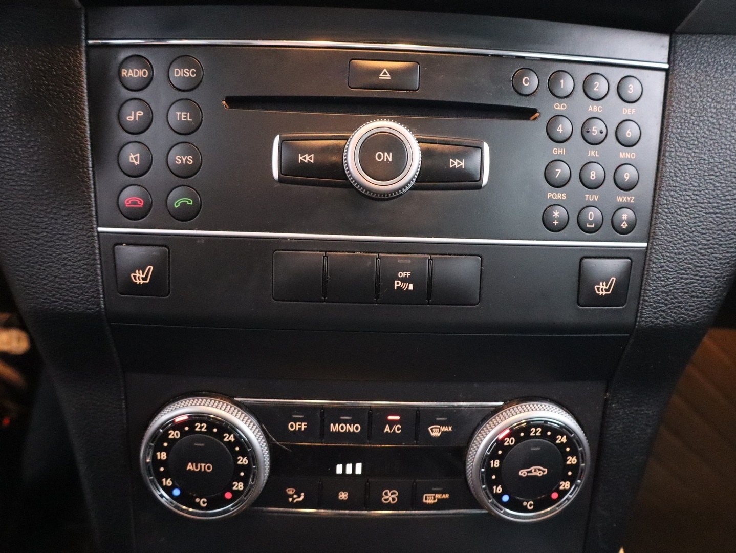 MERCEDES-BENZ GLK 2010