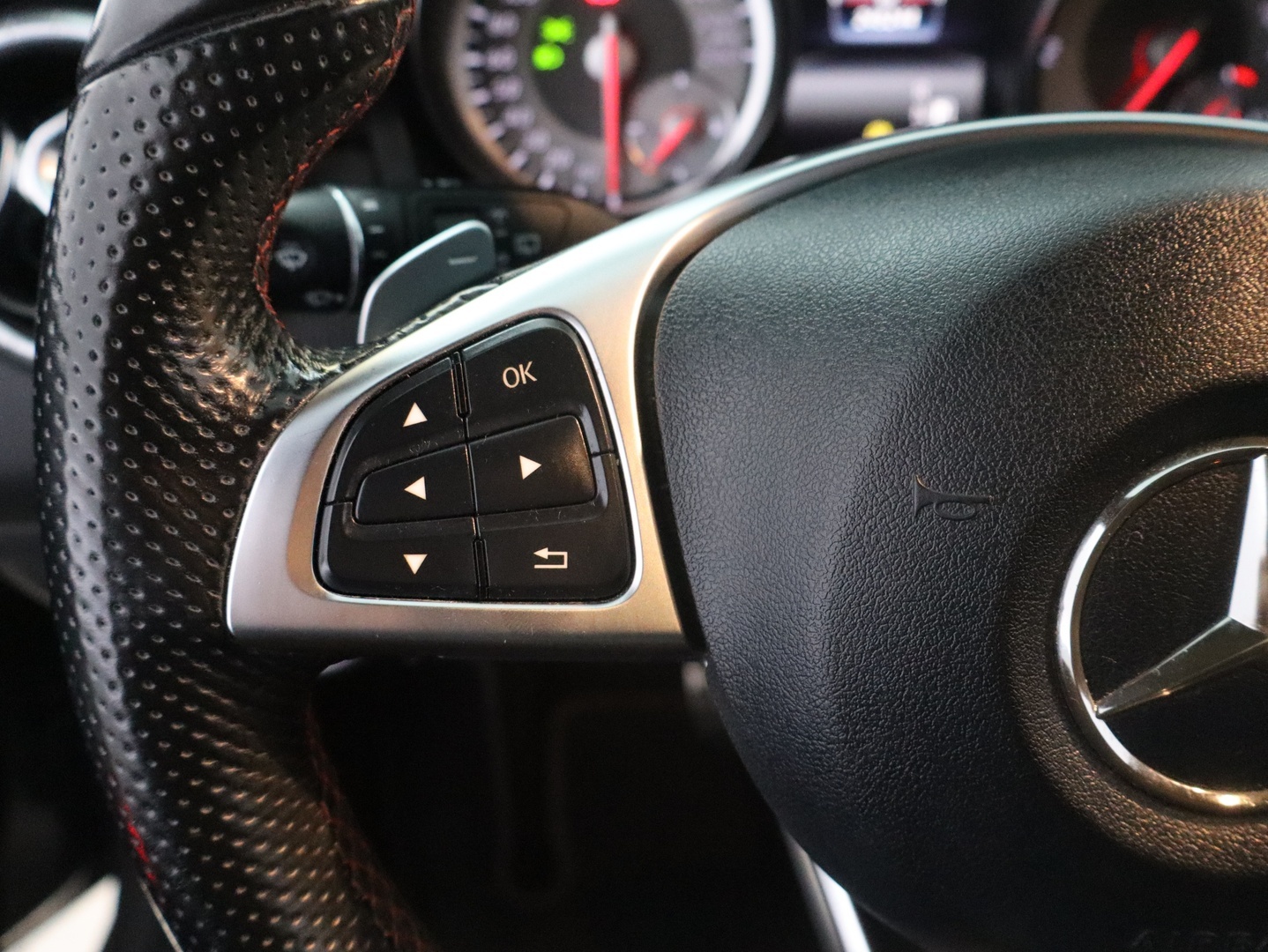 MERCEDES-BENZ CLA 2015