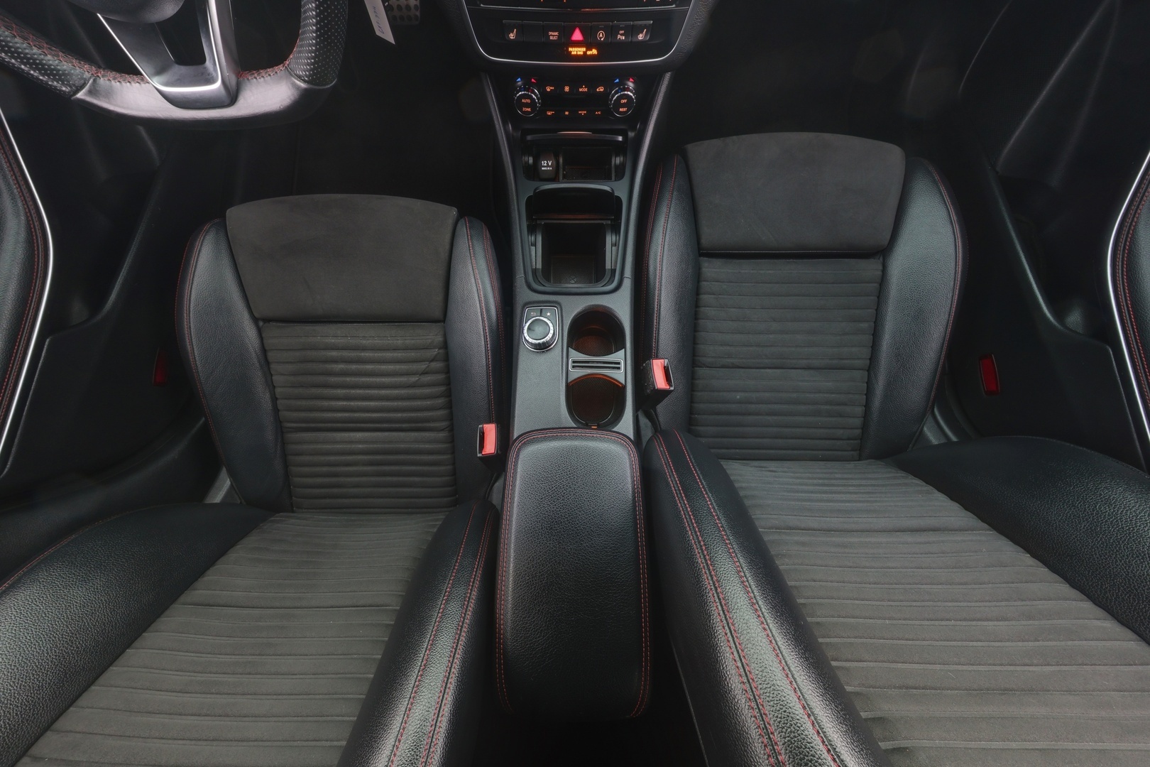MERCEDES-BENZ CLA 2015