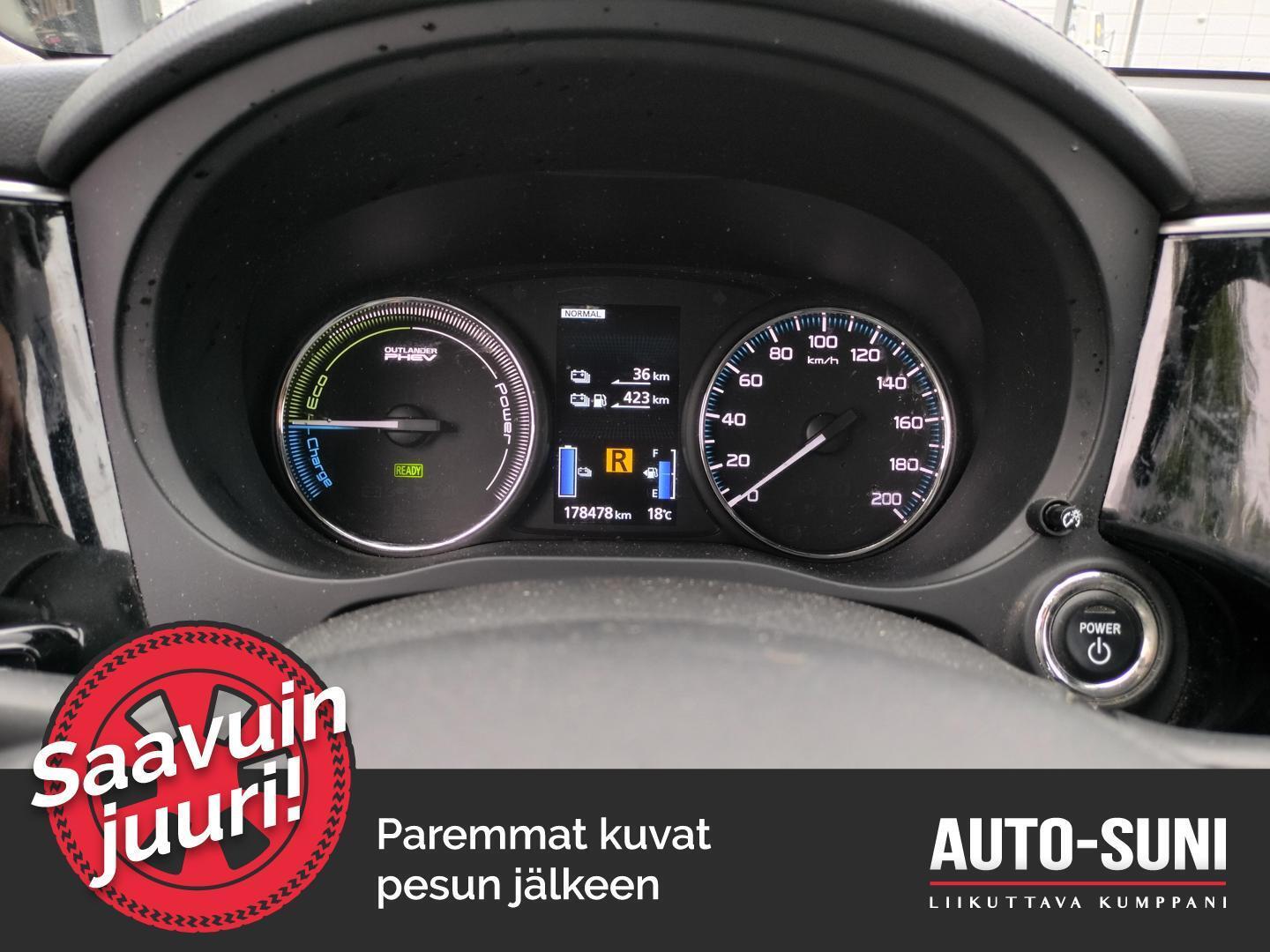 MITSUBISHI Outlander PHEV 2016