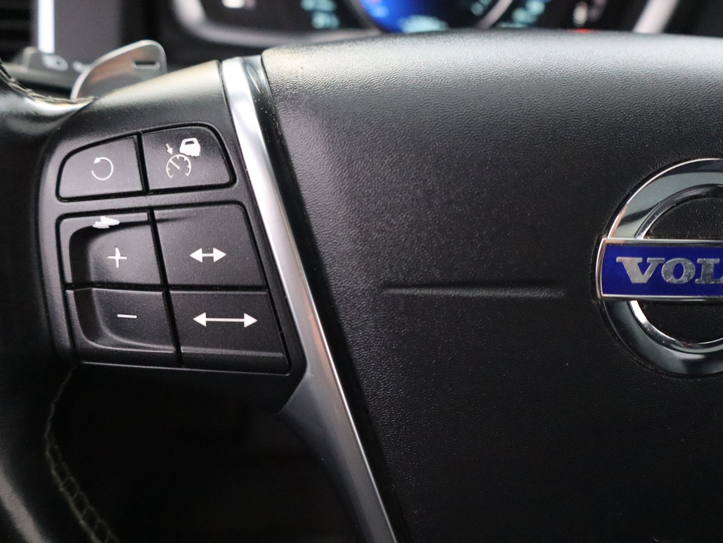 VOLVO XC60 2014
