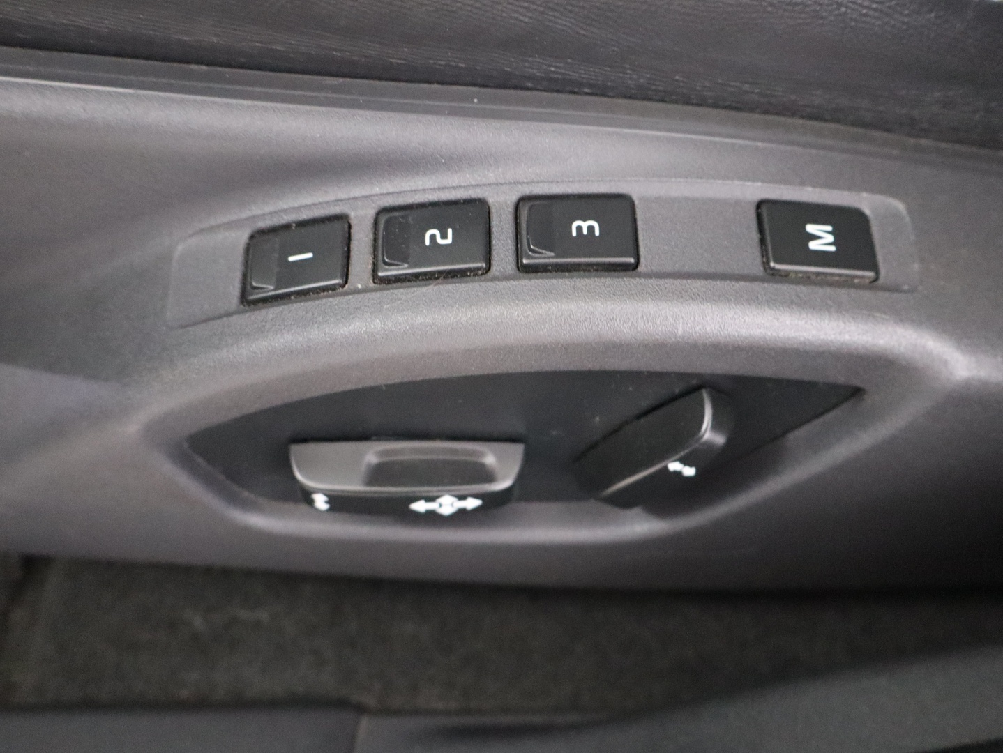 VOLVO XC60 2014