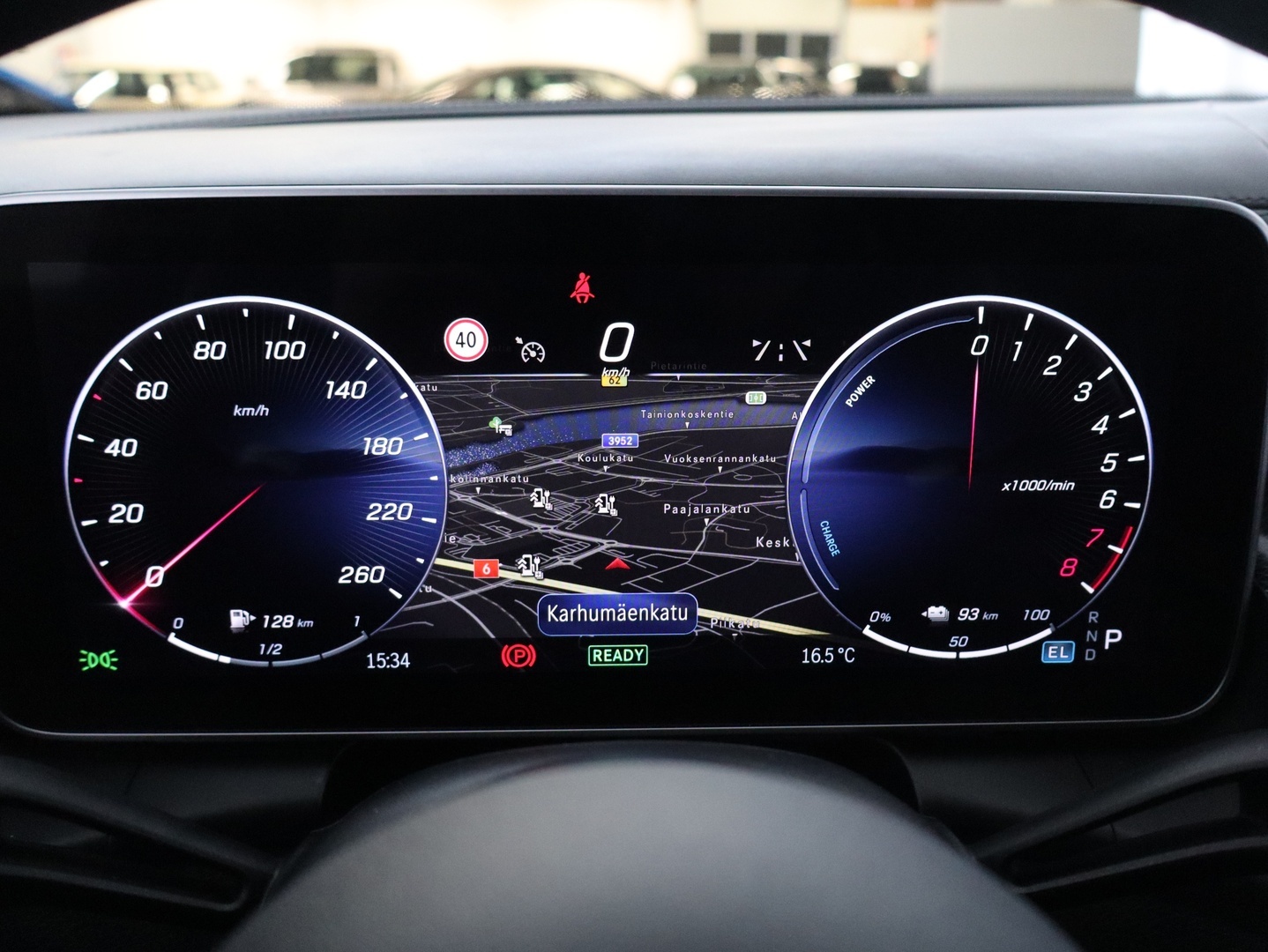 MERCEDES-BENZ GLC 2023