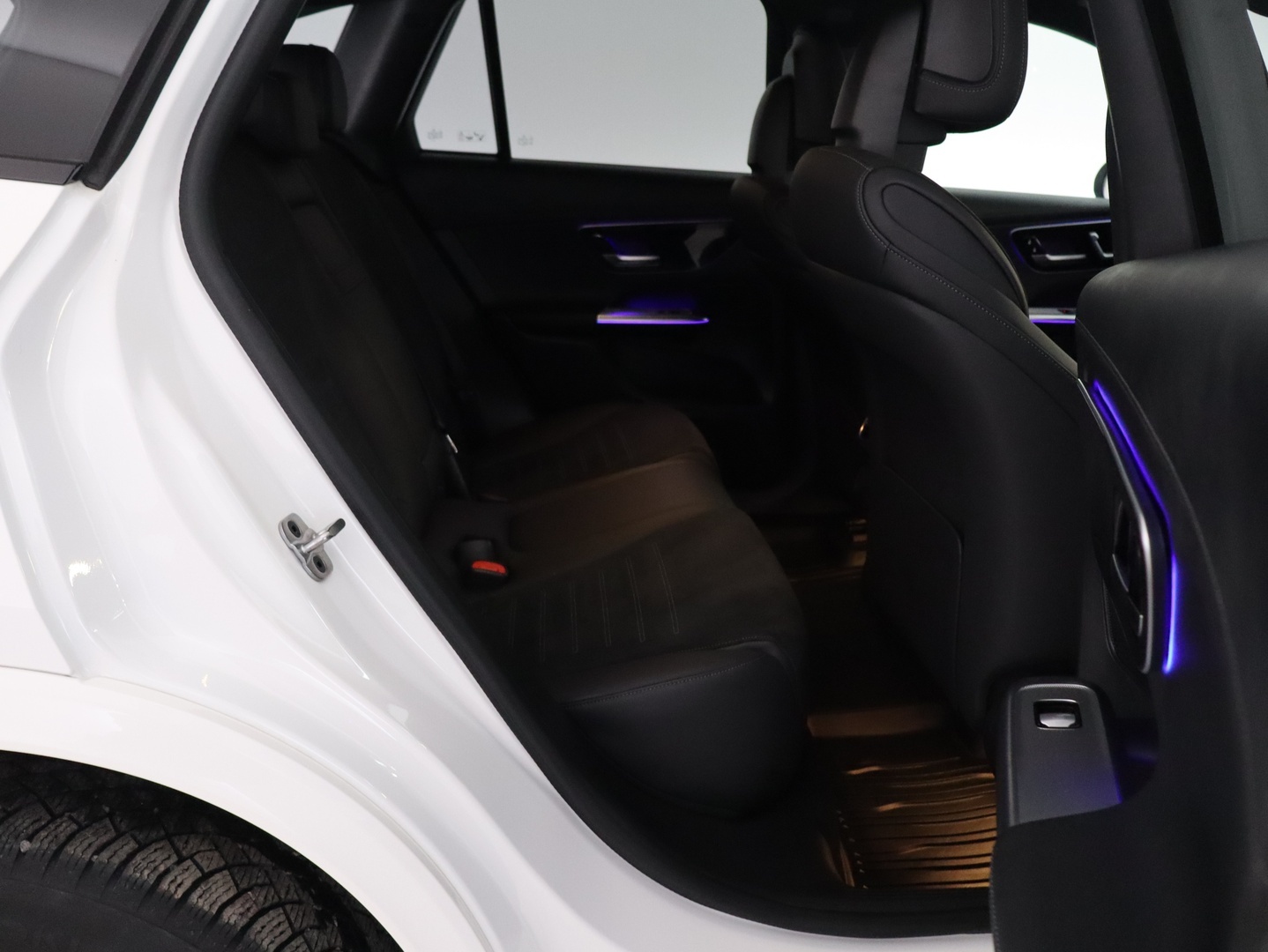 MERCEDES-BENZ GLC 2023