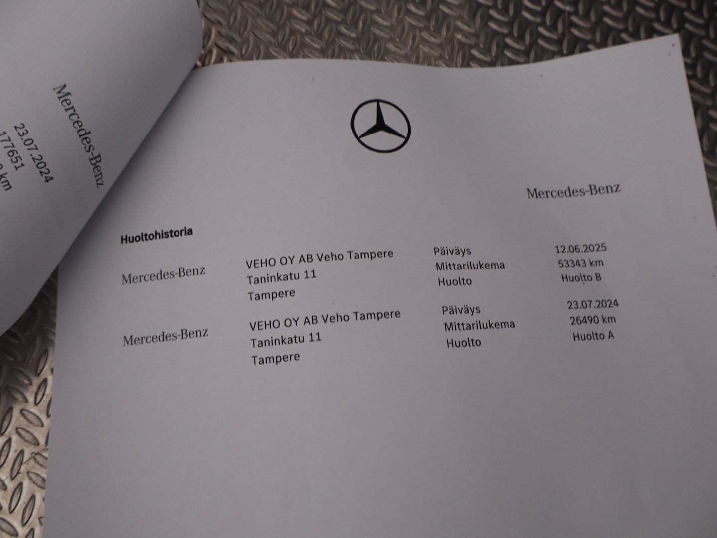 MERCEDES-BENZ GLC 2023