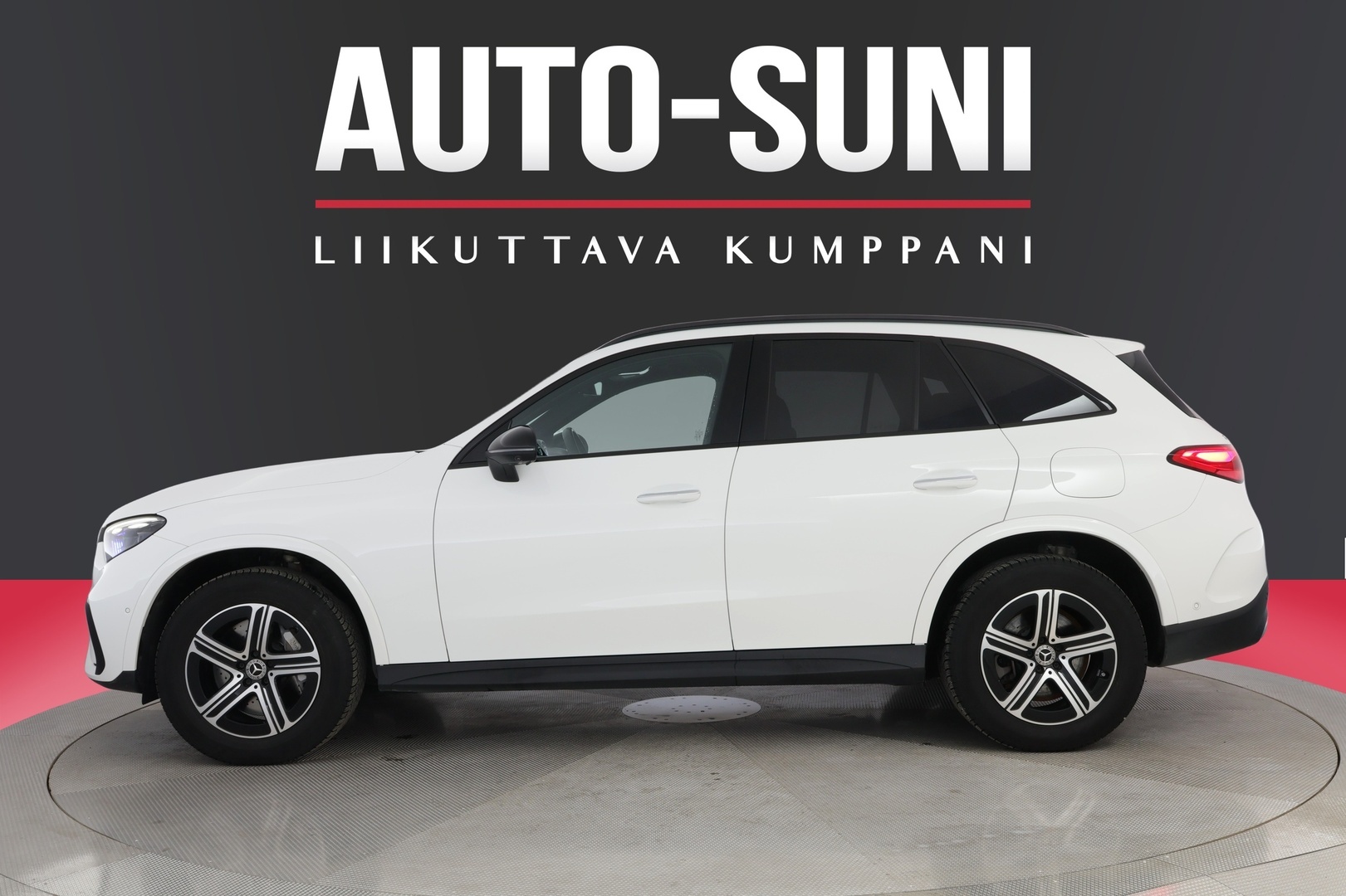 MERCEDES-BENZ GLC 2023