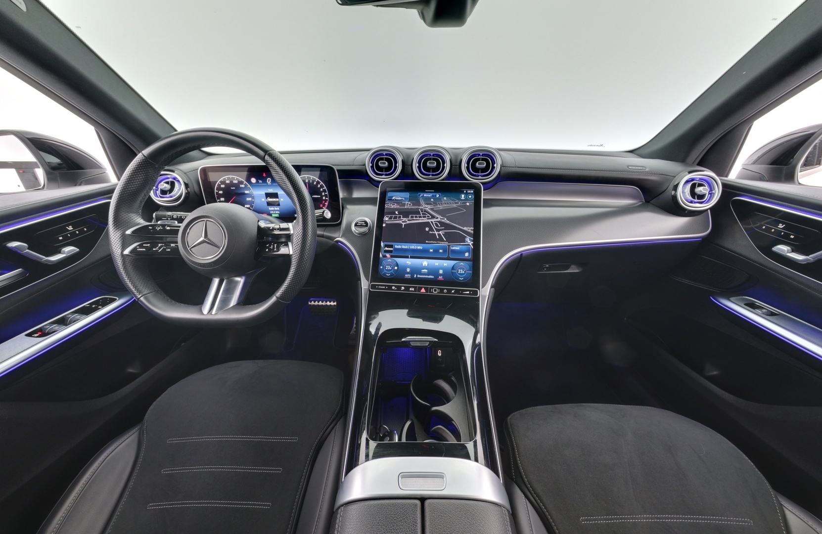 MERCEDES-BENZ GLC 2023