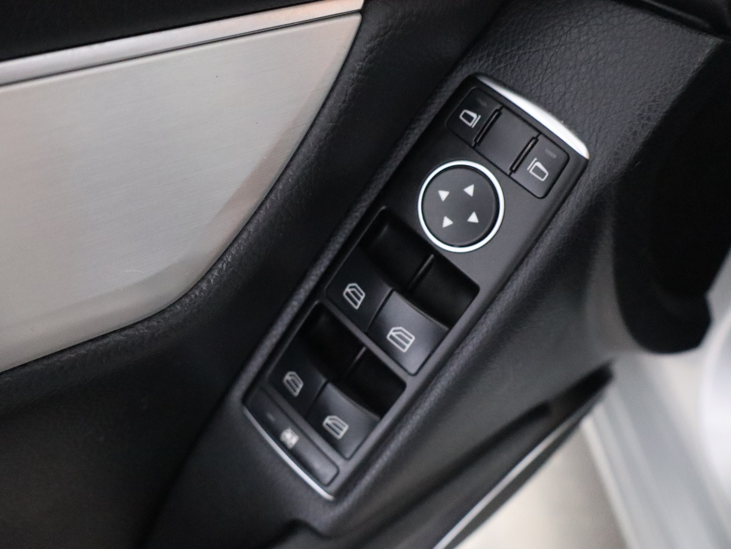 MERCEDES-BENZ C 2013