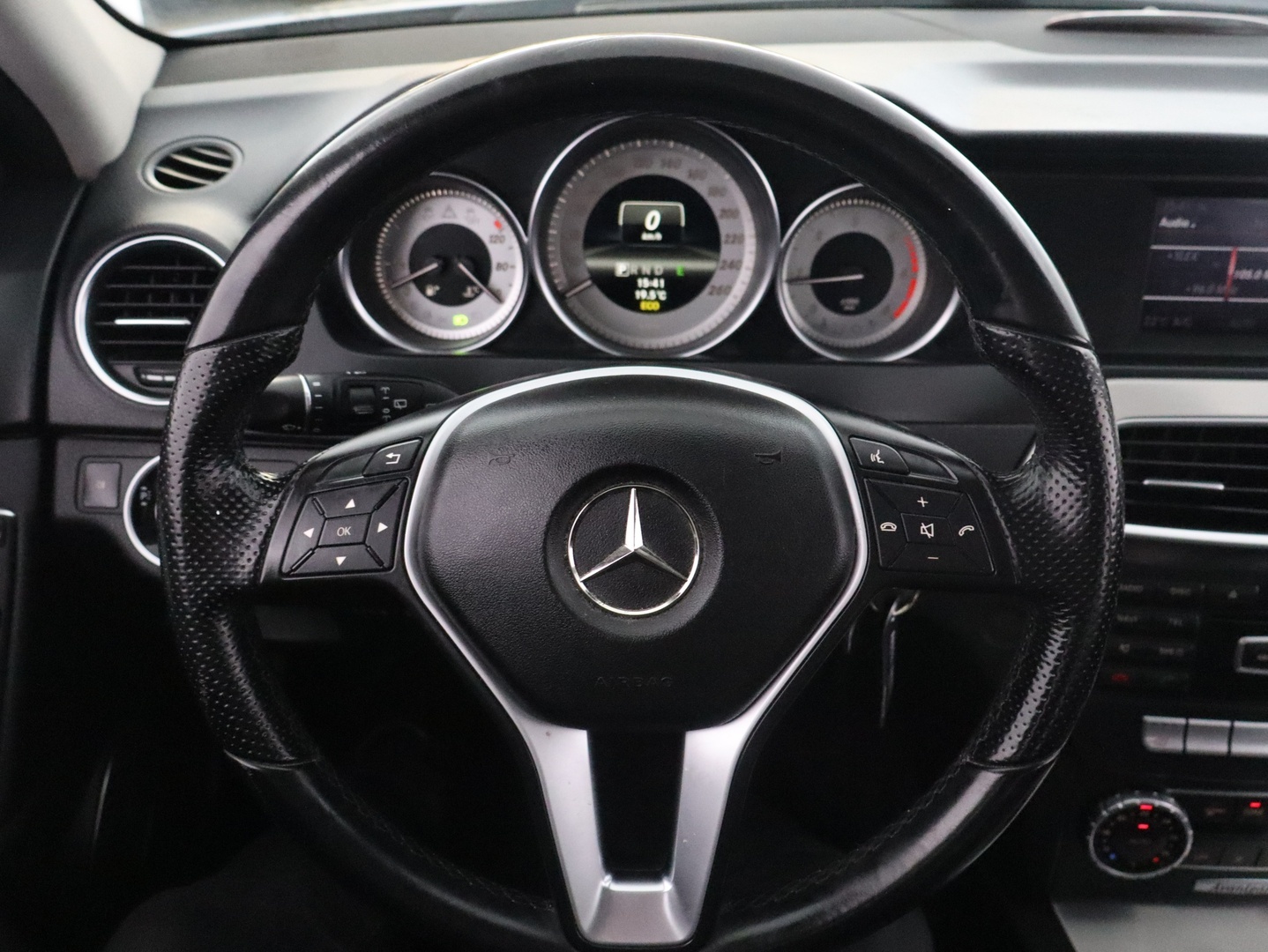 MERCEDES-BENZ C 2013