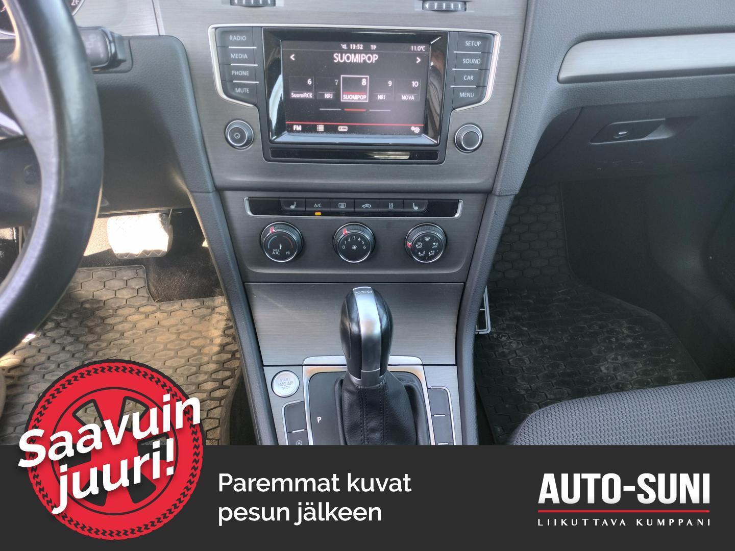 VOLKSWAGEN Golf 2013