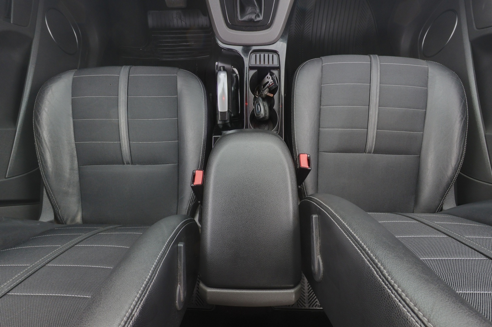 FORD Kuga 2012